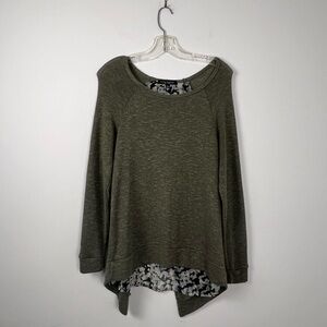 Women's Green Envelope Olive Layered Hem Sweater S